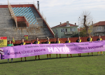 Kadın futbol takımlarından dostluk maçı