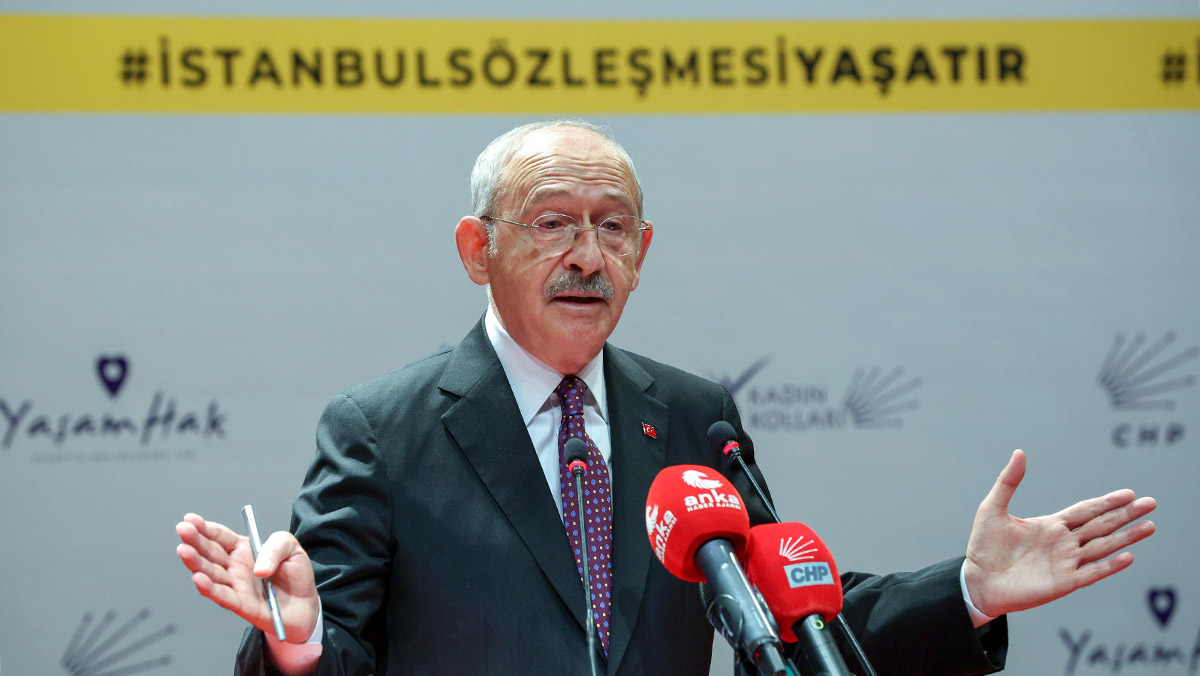 Kadına şiddetle taviz vermeden mücadele edilir