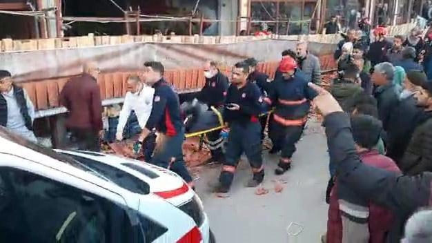 Kapalı Çarşı restorasyonunda çatı çöktü