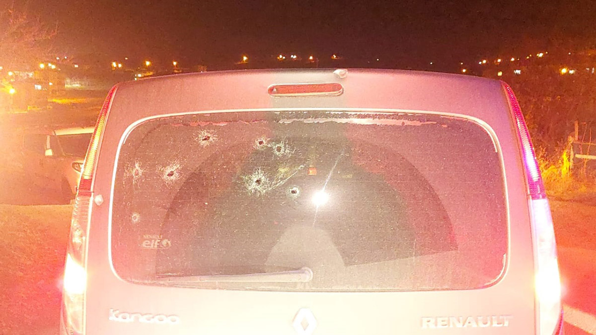 Kavga ihbarına giden polise pompalı tüfekle saldırı