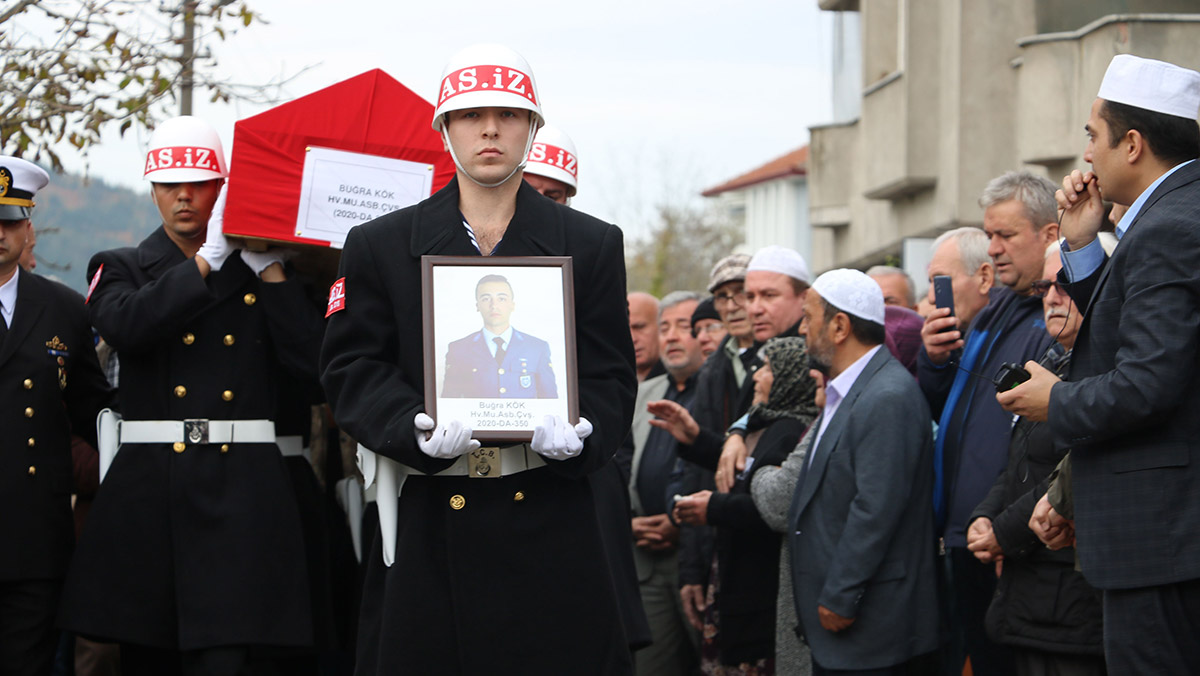 Kazada ölen astsubay toprağa verildi