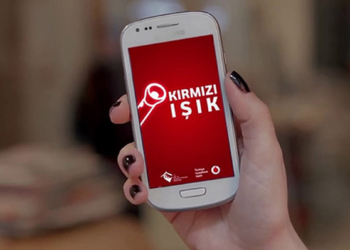 'Kırmızı Işık' uygulamasına sohbet robotu eklendi