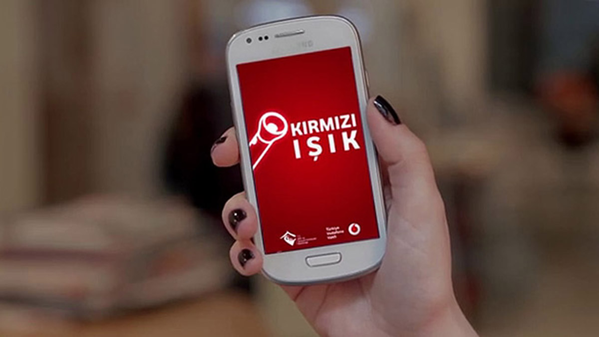 'Kırmızı Işık' uygulamasına sohbet robotu eklendi