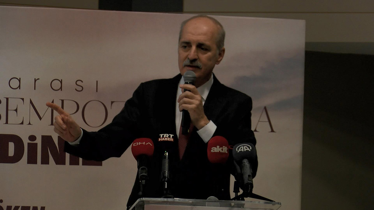 Kurtulmuş, Eyüpsultan Sempozyumu'nda konuştu