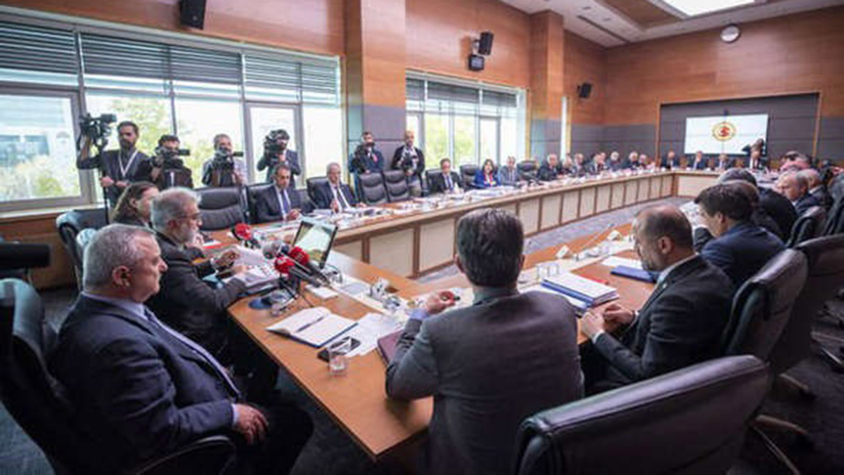 Maden Araştırma Komisyonu uzmanları dinledi