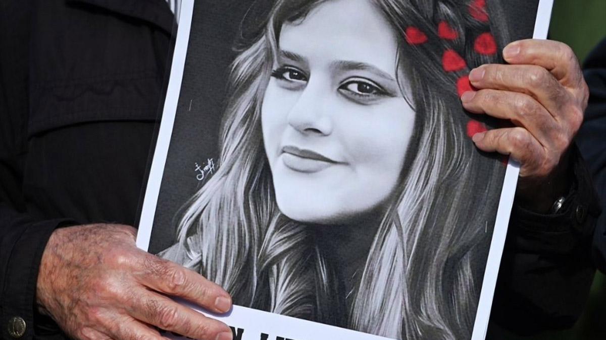 Aman ne Demokratik(!)