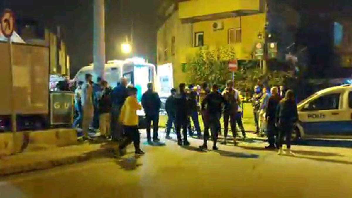 Markete silahlı saldırıda iki kişi yaralandı