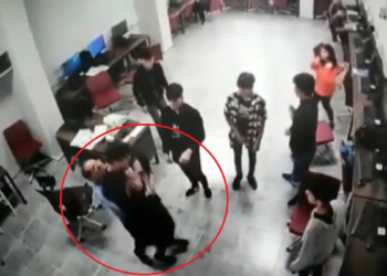 Öğrencisini 'Heimlich manevrası' ile kurtardı
