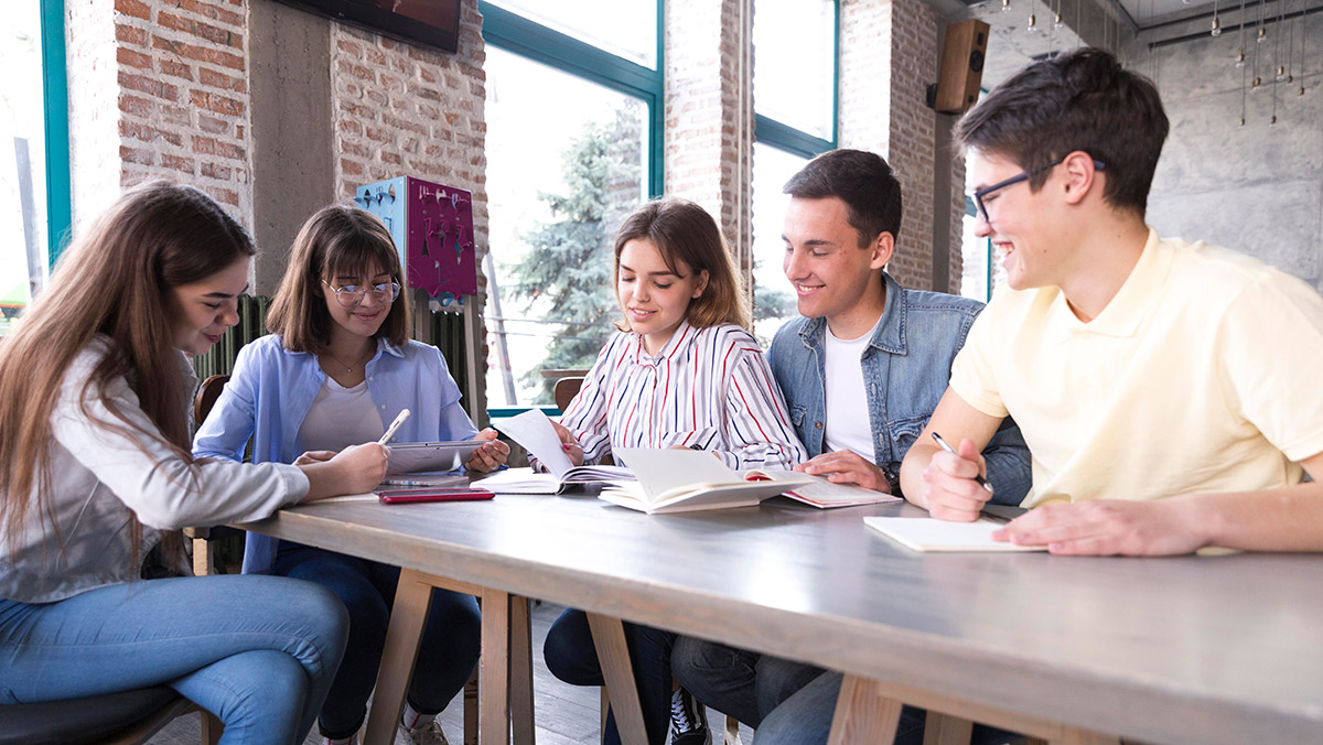 Öğretmen adaylarından 24 Kasım mesajı 