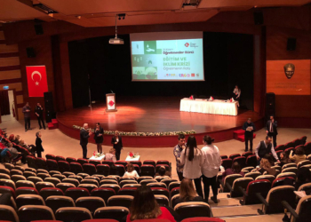 'Öğretmenin Rolü' konulu panel gerçekleştirildi
