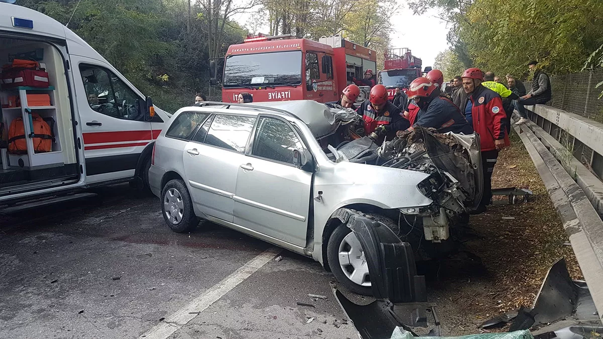 Otomobil halk otobusu ile carpist - yaşam - haberton