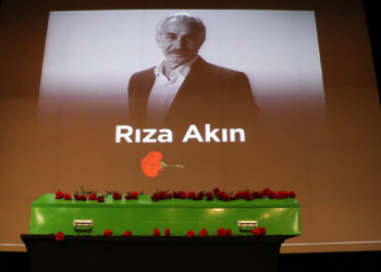 Oyuncu Rıza Akın son yolculuğa uğurlandı