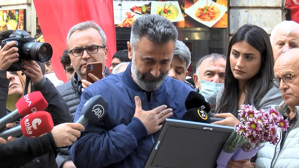Patlamada eşi ve kızını kaybettiği noktaya geldi
