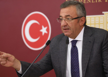 Seçime 7 ay kala anayasa değişikliği art niyettir