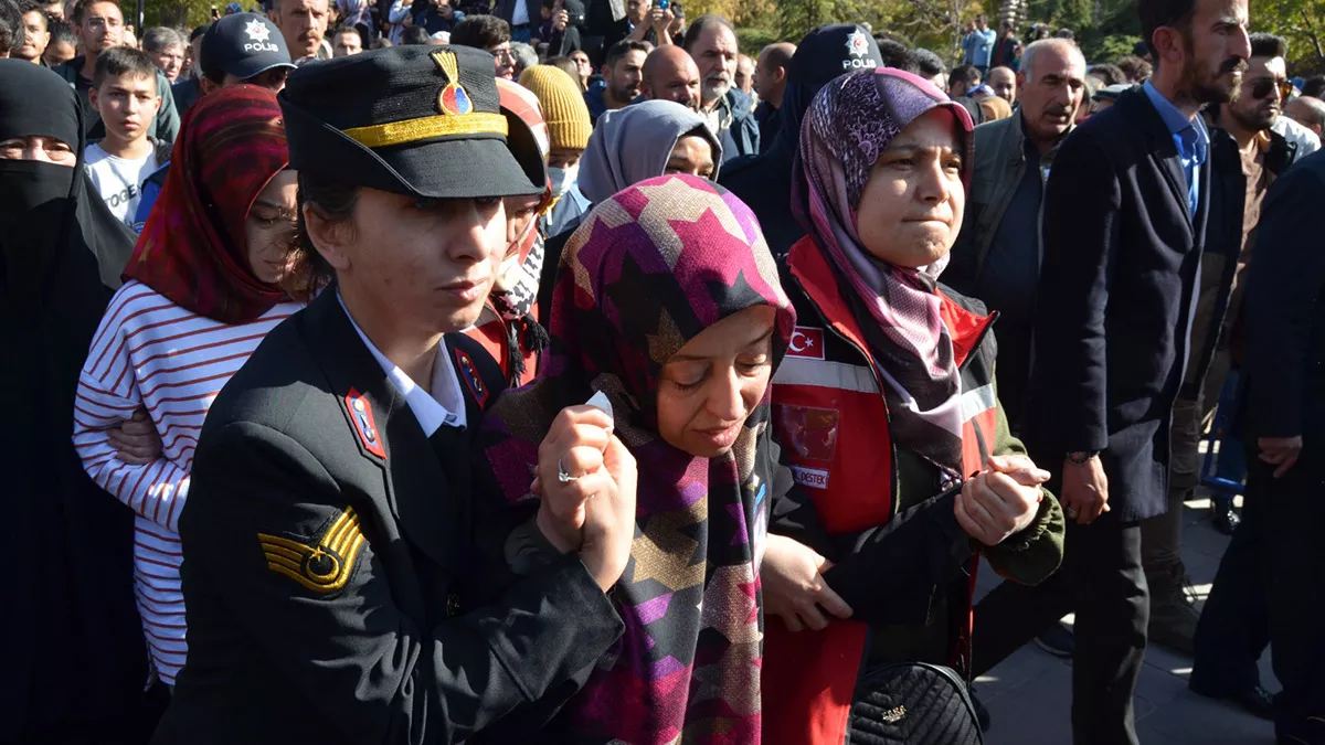 Sehit lokman akcaglayan topraga verildia - öne çıkan - haberton