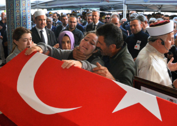 Şehit Özkan Demir son yolculuğuna uğurlandı