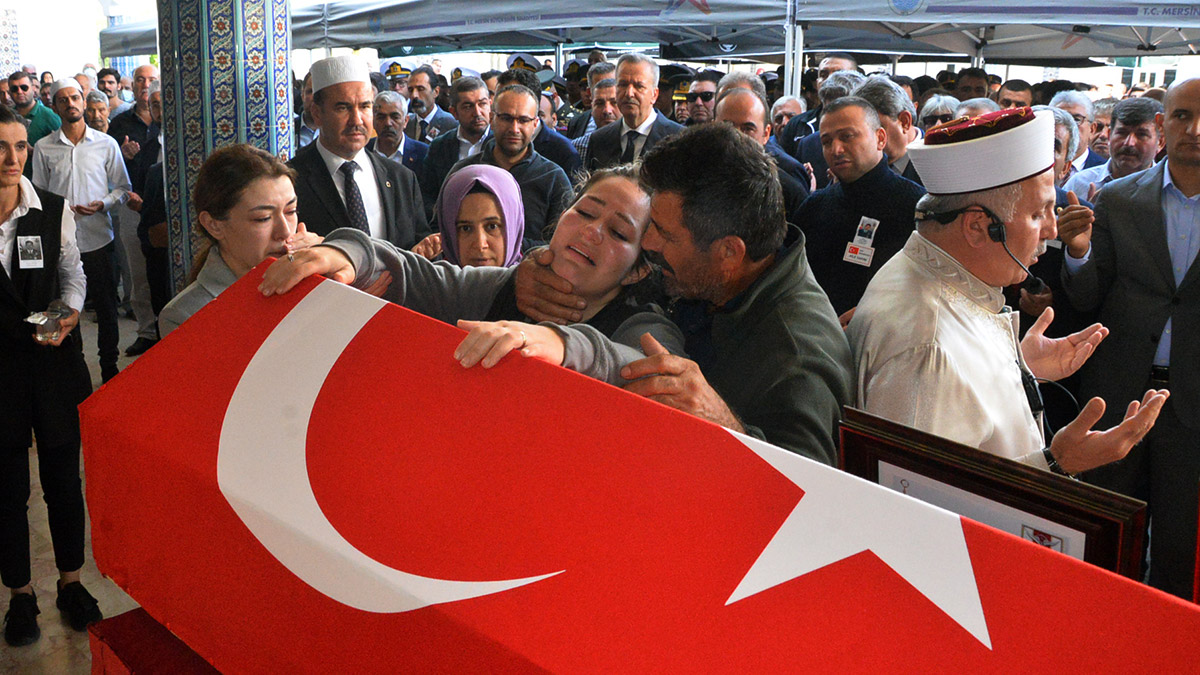 Şehit Özkan Demir son yolculuğuna uğurlandı