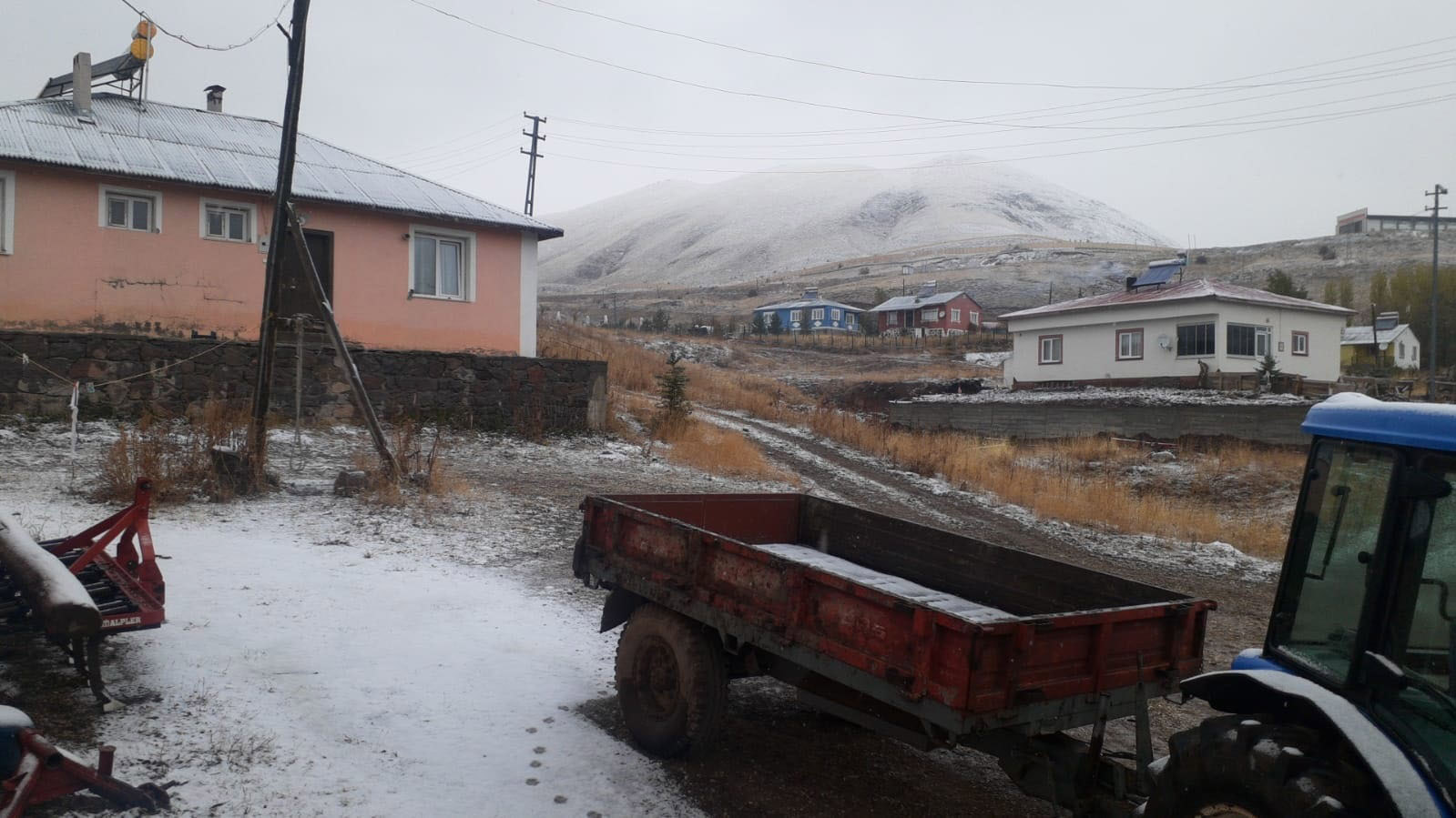 Sivas'ın İmranlı ilçesinde kar yağışı