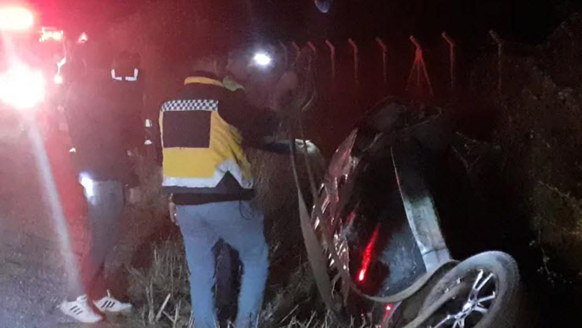 Takla atan otomobilin sürücüsü ile arkadaşı öldü