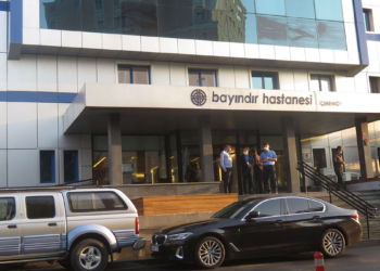 Tepki çeken özel hastanede personel iş başı yaptı