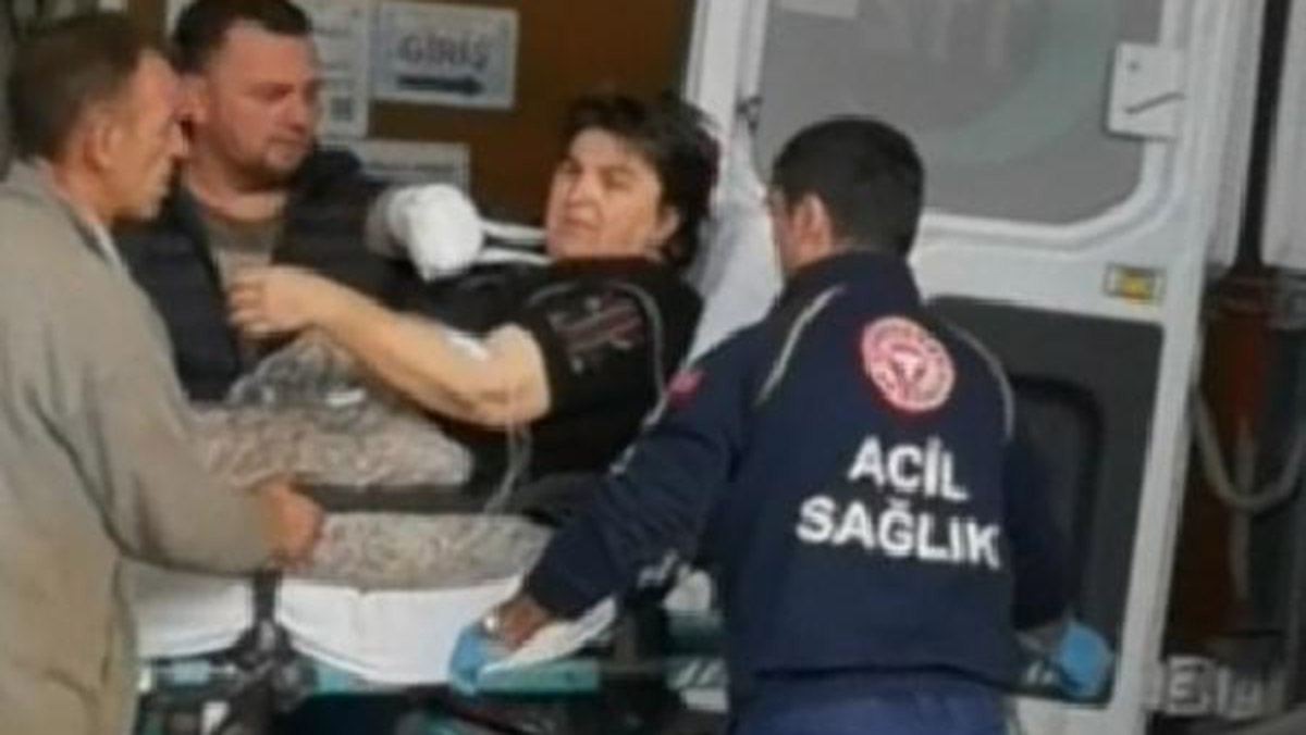 Testerenin üzerine düşen kadının kolu koptu