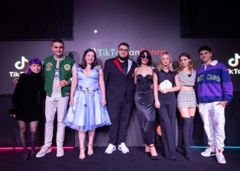 TikTok fenomenlerinin hayatları belgesel oldu