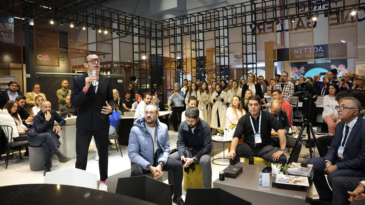 Ünlü tasarımcı Karim Rashid Unicera 2022'de konuştu