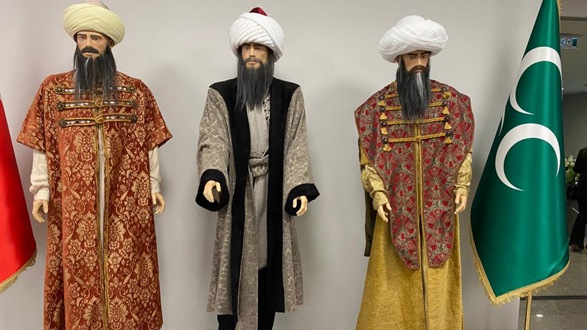 'Yargı çalışanları giysileri' sergisi açıldı