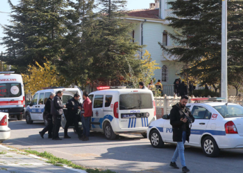 Yengesini baltayla öldürdü; ağabeyi de kalp krizinden öldü