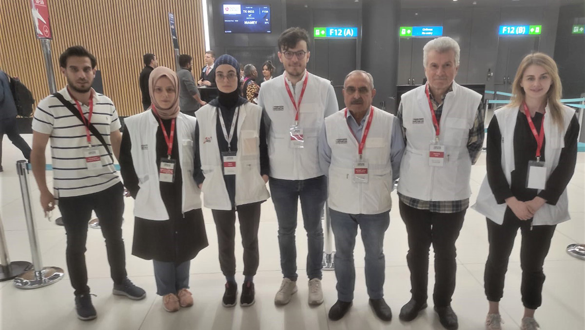 Yeryüzü Doktorları Nijer'de 600 kişiyi tedavi edecek