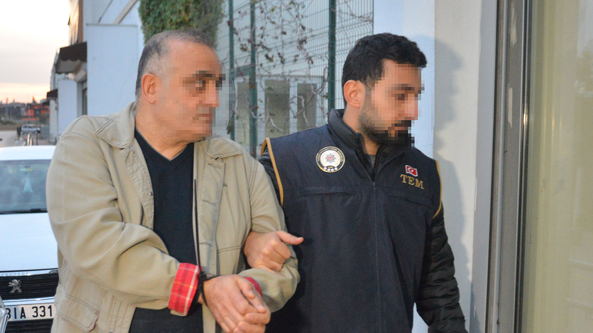 Adana merkezli 8 ilde FETÖ operasyonu