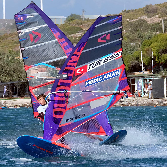 Alaçatı PWA Slalom World Cup'a ev sahipliği yapacak