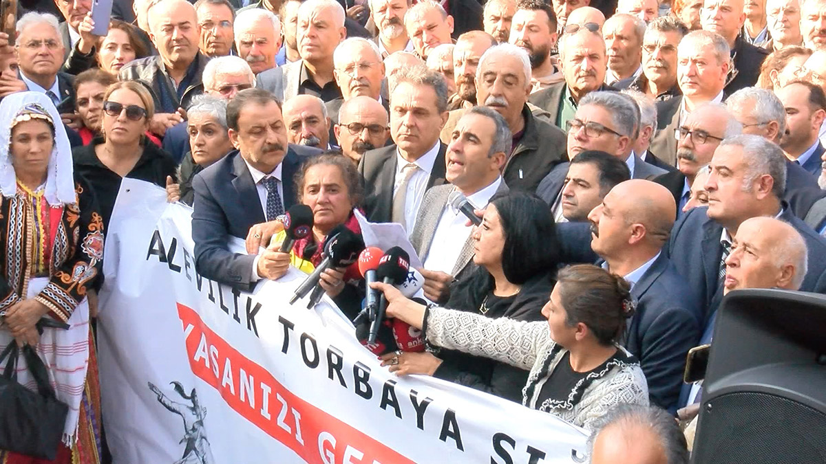 Cemevlerine yönelik düzenlemeleri içeren kanun teklifine tepki