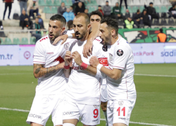 Altınordu deplasman maçlarında başarılı