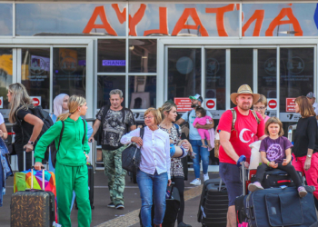 Antalya'da yabancı turist sayısı 13 milyonu aştı