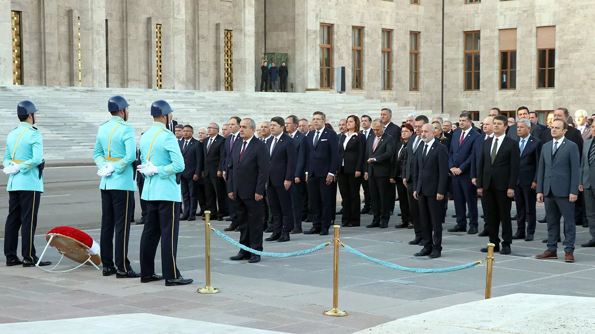 Atatürk tbmm'de düzenlenen törenle anıldı