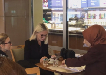 Ece Erken Bakırköy Adalet Sarayı'na geldi