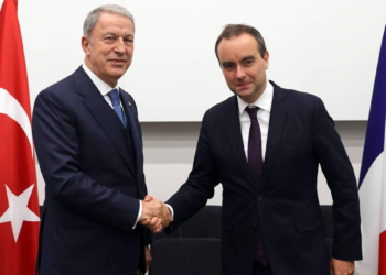Hulusi Akar Fransa Savunma Bakanı ile görüştü