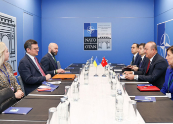 Mevlüt Çavuşoğlu Dmytro Kuleba ile görüştü