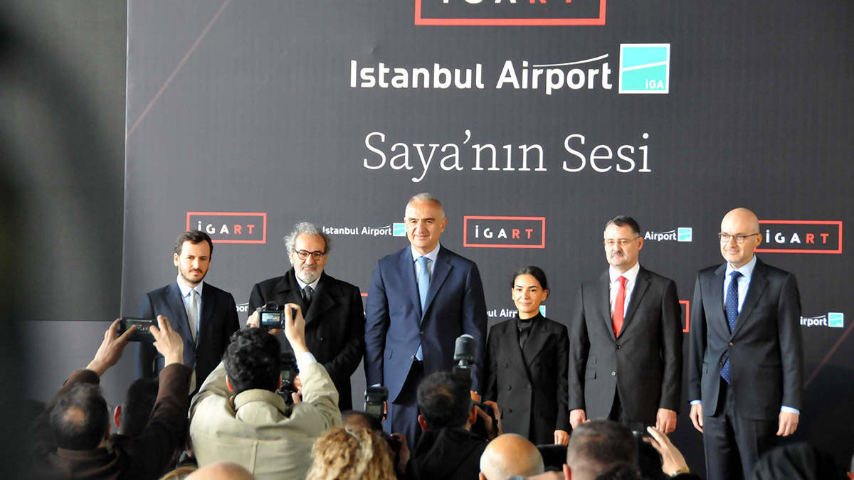 Bakan Ersoy 'Saya'nın Sesi' sergisine katıldı