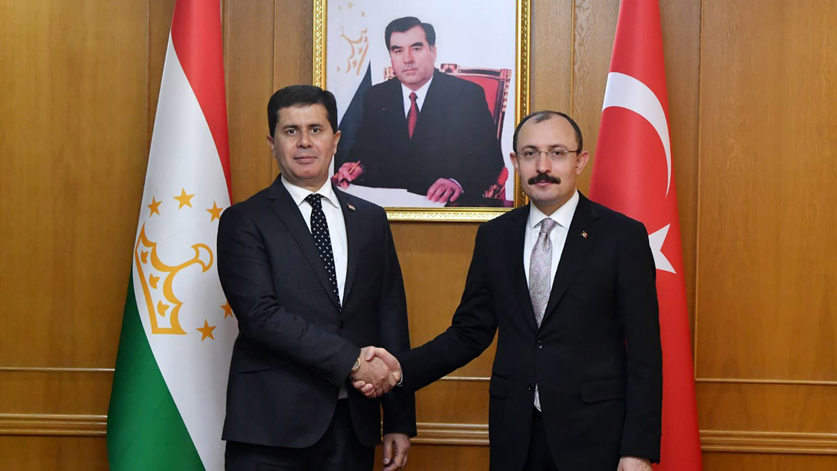 Mehmet Muş Tacikistanlı mevkidaşı ile görüştü