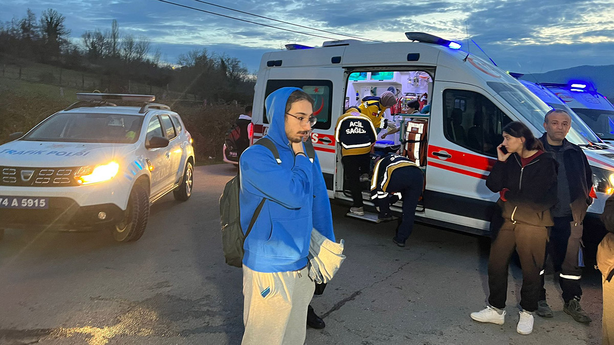 Bartın'da kaza; 40 yaralı var