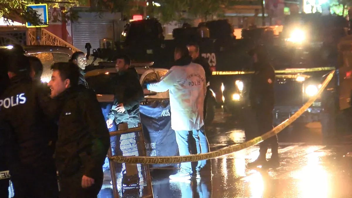 Beyoğlu'nda silahlı çatışma; 1 ölü 2 yaralı