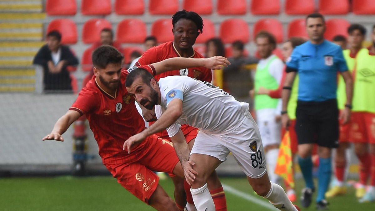 Bucaspor'da Erhan Çelenk fırtınalar estirdi