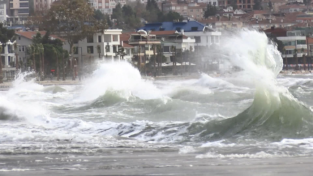 Büyükçekmece'de lodos