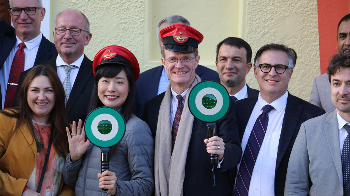 Avrupa Birliği Türkiye Delegasyonu Başkanı Büyükelçi Nikolaus Meyer-Landrut, "Eğer ortaya bir tahıl kıtlığı ve eksikliği çıkarsa veya bazı ülkeler için bu durum çok daha zorlaşırsa, sorumlu olan taraf Rusya'dır.