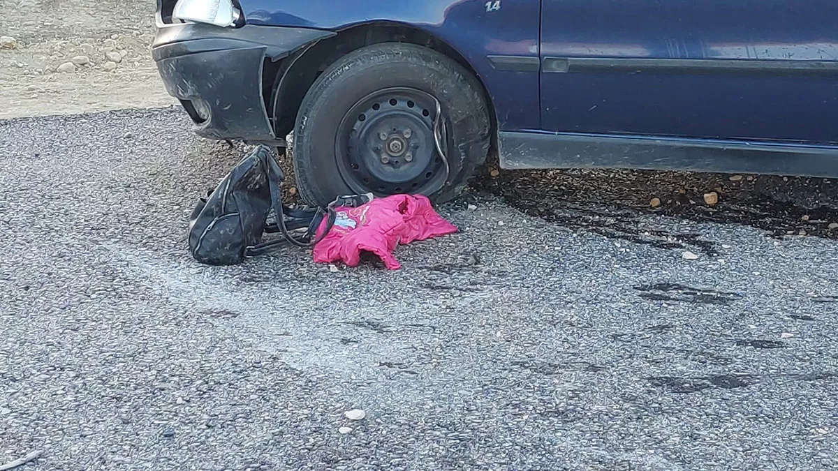 Çorum'da iki otomobilin çarpıştığı kazada, 3 aylık hamile serap (32) ve kızı ömür su çimen (6) ile akrabası niyazi bilgen hayatını kaybetti, 2 kişi yaralandı.