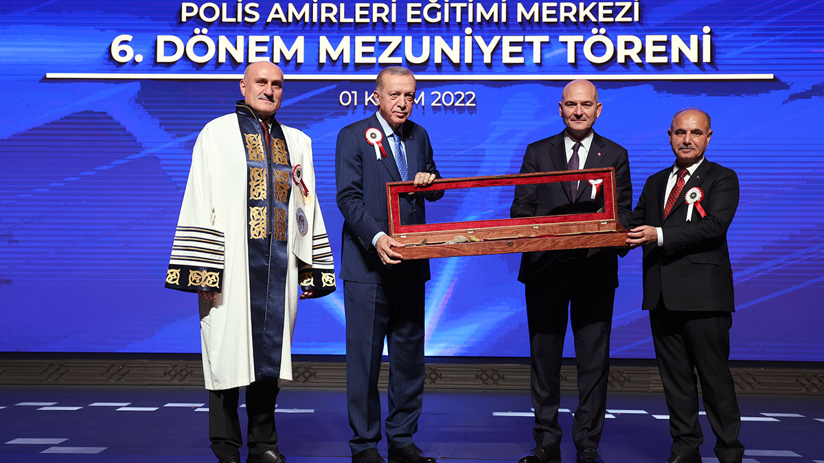 Uyuşturucuyla mücadelede dünyaya örnek bir başarıya sahibiz