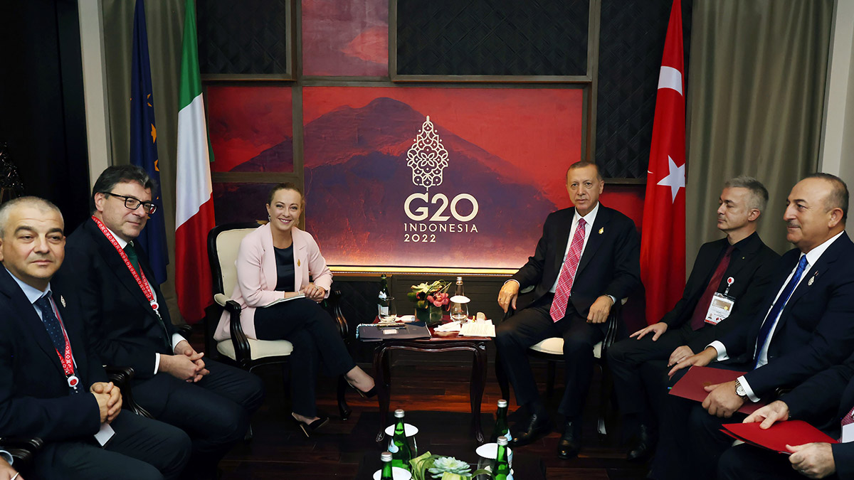 Erdoğan Giorgia Meloni ile görüştü