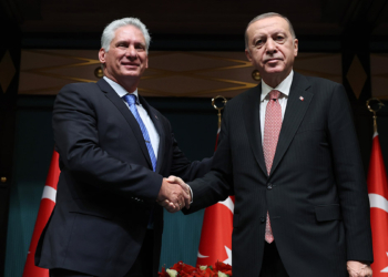 Küba ile ticaret hacmini 200 milyon dolara çıkaracağız
